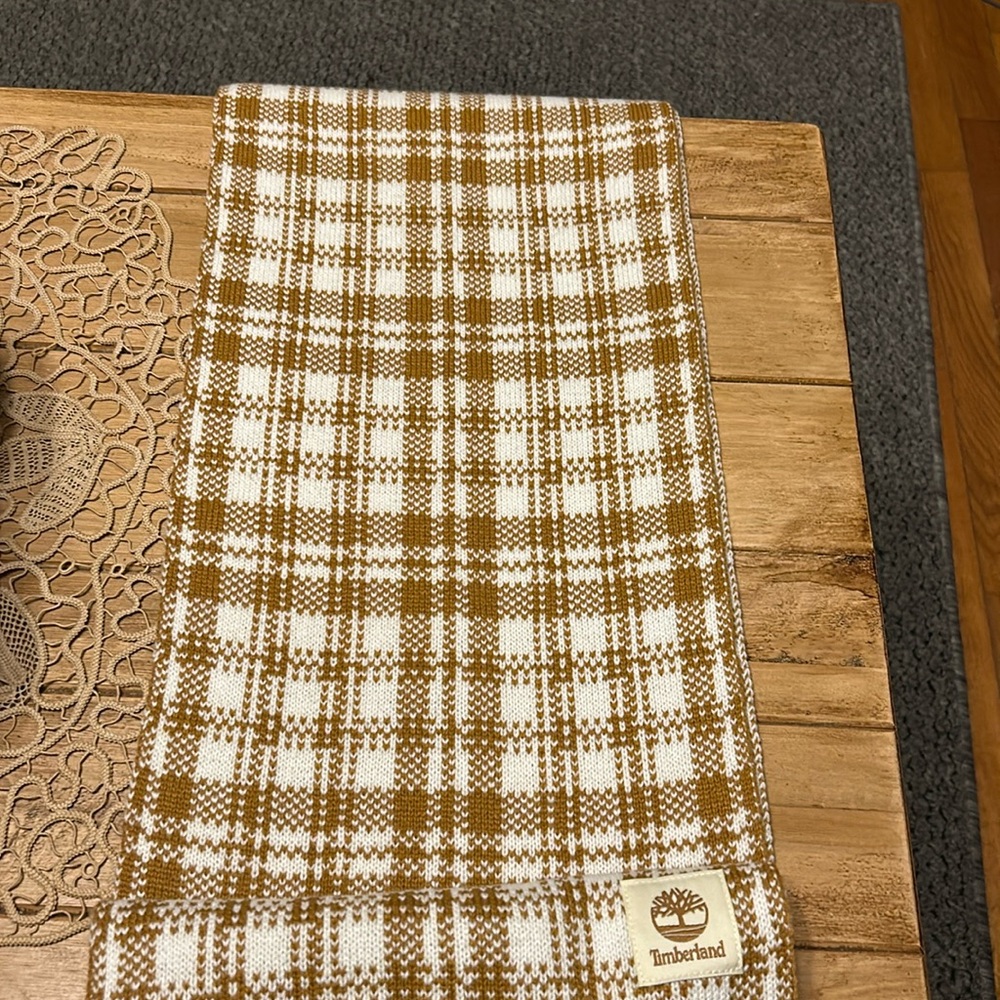 NWT Timberland acrylic scarf